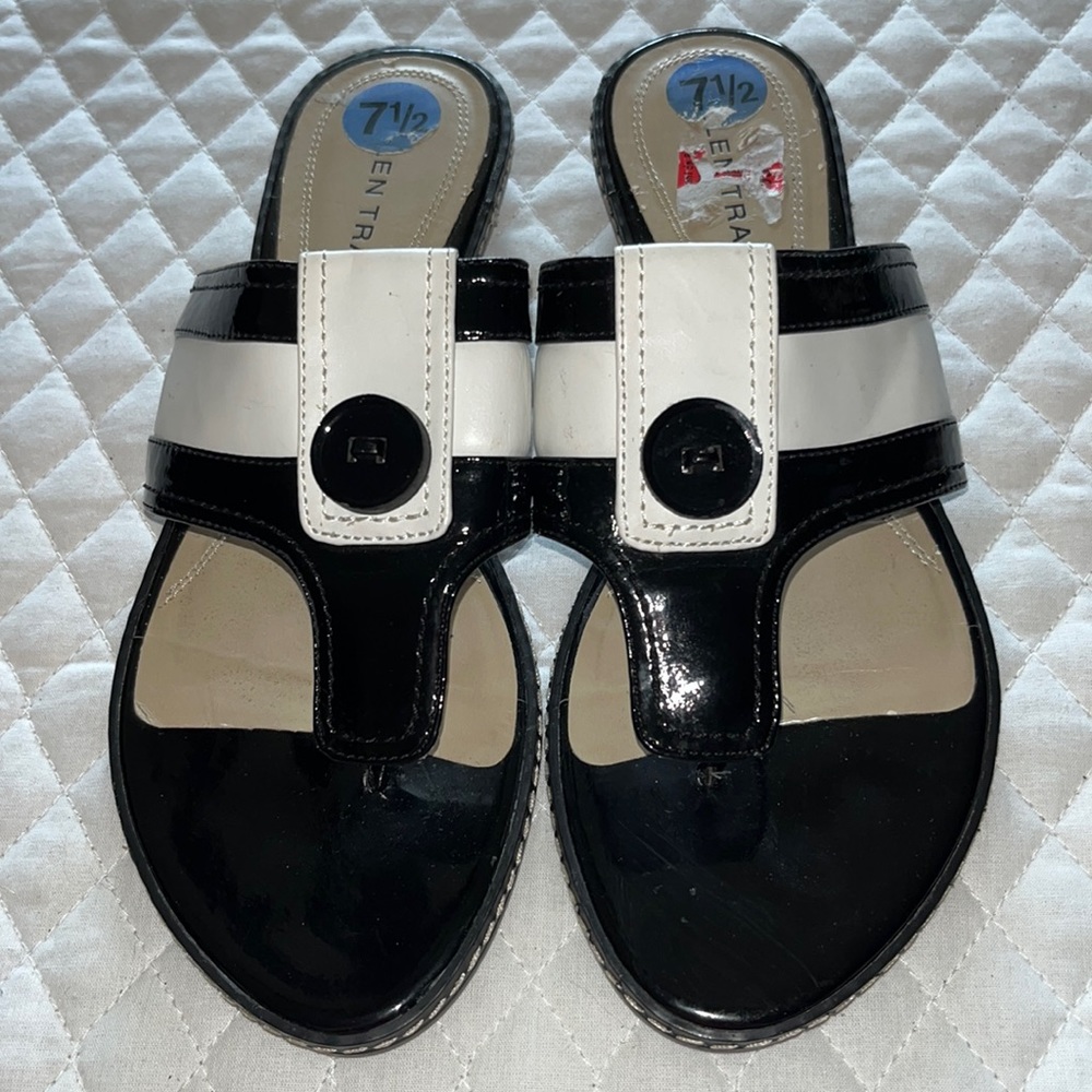 Ellen Tracy Thong Sandals 7.5 M Black & White